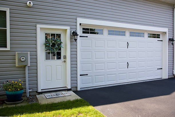 24/7 Emergency Garage Door Panel Replacement experts in Roseland, LA